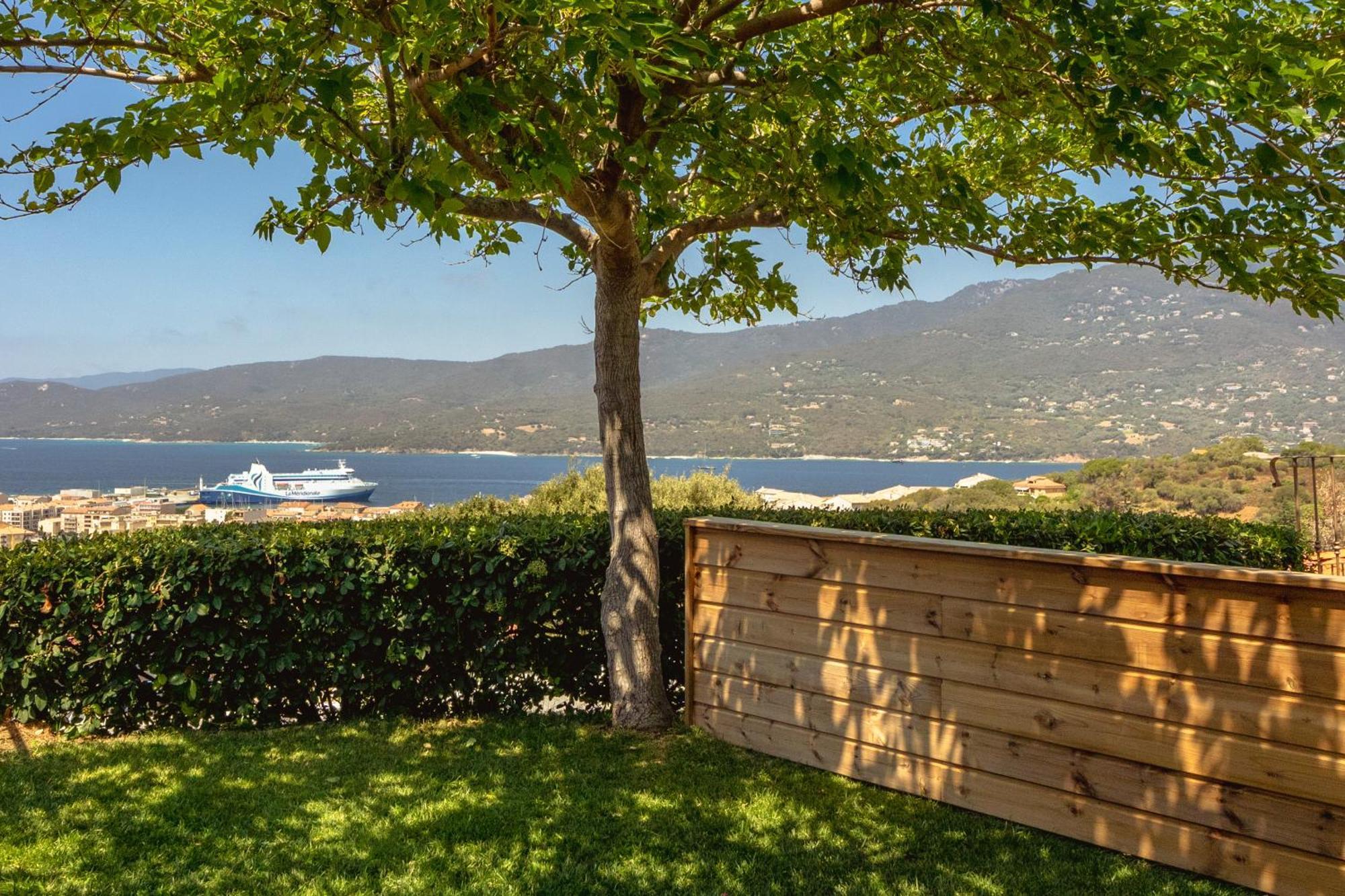 Residence U Frusteru Propriano  Pokoj fotografie